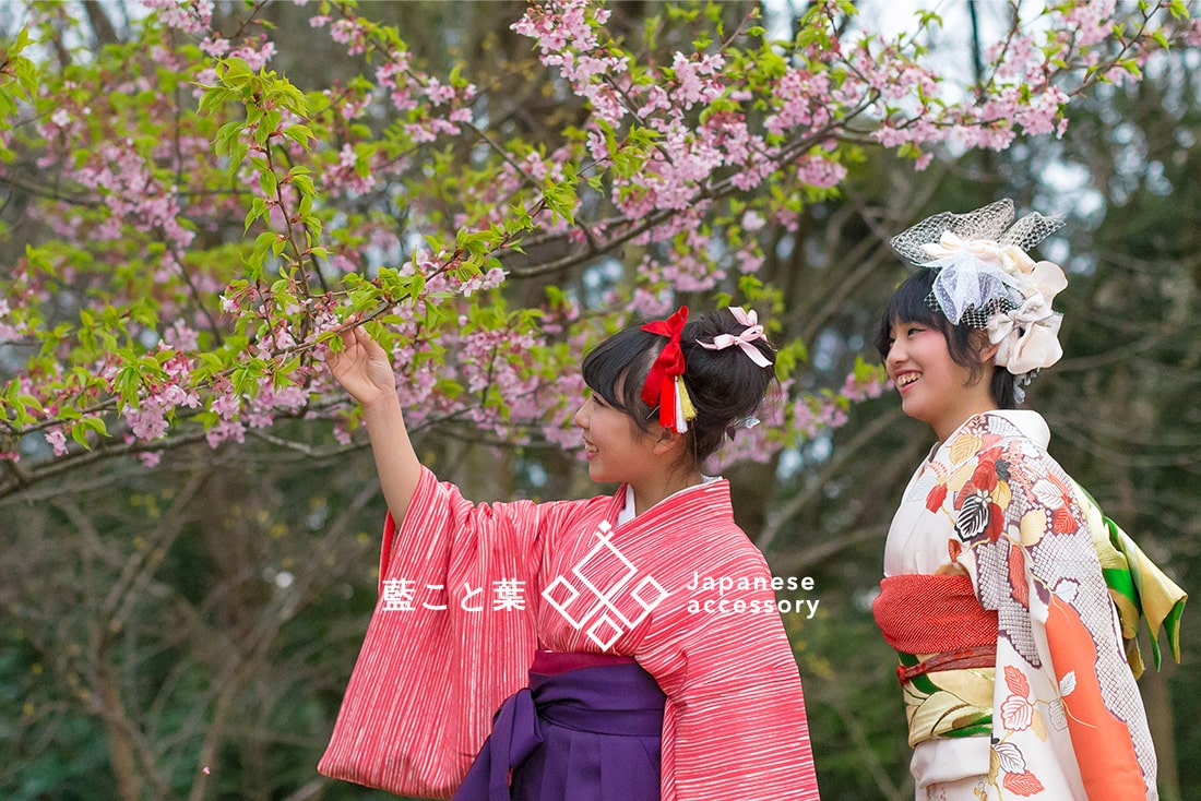 フィオリスタうちやまの和装髪飾りブランド「藍こと葉」
